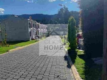 Vendo moderna casa esquinera acogedora por estrenar