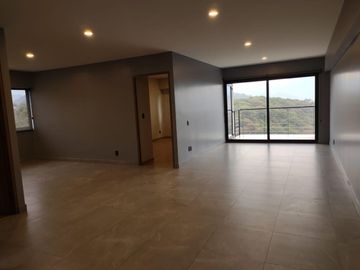 Departamento con espectacular vista a la montaña y terraza en Amare Residencial