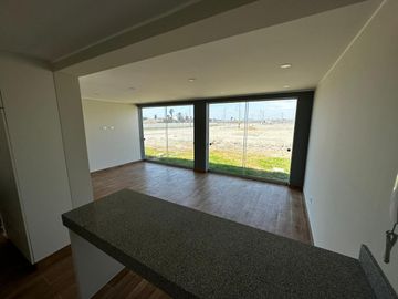 Venta De Casa En Urb. Miramar, Pisco