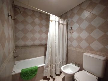 Ituzaingó - Venta - Casa 6 Ambientes