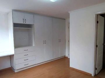 Venta Departamento 2D, Norte de Quito, Sector El Pinar, Conjunto con seguridad 24/7