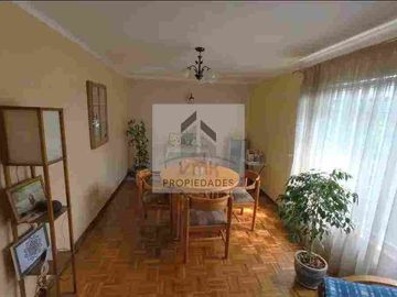 Se vende casa de 5 dormitorios en Quilpue.