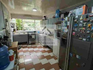 Se vende casa de 5 dormitorios en Quilpue.
