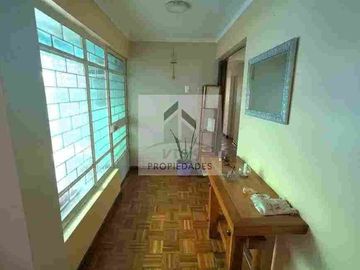 Se vende casa de 5 dormitorios en Quilpue.