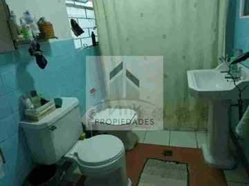 Se vende casa de 5 dormitorios en Quilpue.