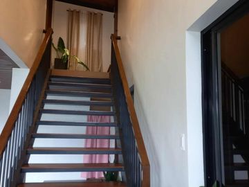 House & Lot For Sale Tagaytay City-MC