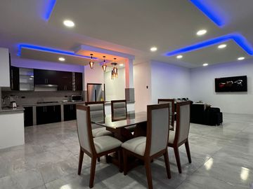 Manglaralto, espectacular casa con piscina y 3 habitaciones