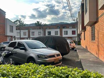 CASA DUPLEX EN VENTA108 Mts² Dosquebradas , Sector Agua Azul