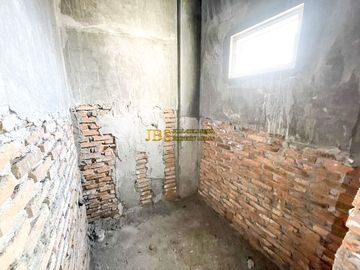 Dijual Ruko 3,5 Tingkat Kondisi Kosong Jalan Perjuangan (Daerah Pancing)