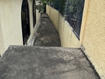 ¡Se Vende Casa Espaciosa en el Corazón de Tecpan!