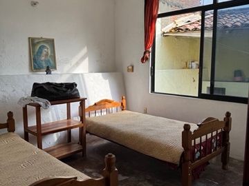 ¡Se Vende Casa Espaciosa en el Corazón de Tecpan!