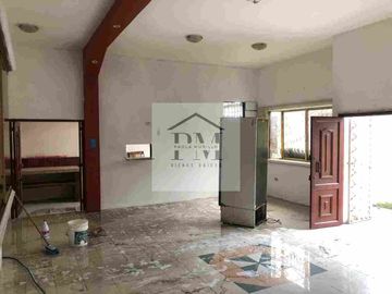 Casa Rentera en Venta, con Locales Comerciales,  en Bellavista  - Guayaquil