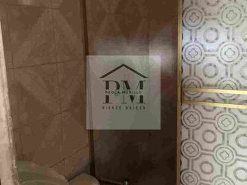 Casa Rentera en Venta, con Locales Comerciales,  en Bellavista  - Guayaquil