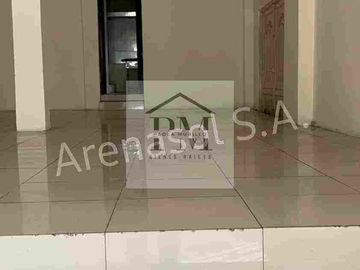 Casa Rentera en Venta, con Locales Comerciales,  en Bellavista  - Guayaquil