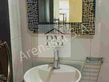 Casa Rentera en Venta, con Locales Comerciales,  en Bellavista  - Guayaquil