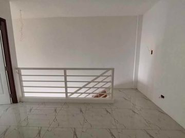 4 bedroom House and lot for Sale in Fortune Marikina near C&B MALL along Champaca
