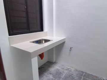 4 bedroom House and lot for Sale in Fortune Marikina near C&B MALL along Champaca