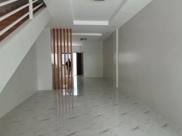 4 bedroom House and lot for Sale in Fortune Marikina near C&B MALL along Champaca