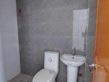 4 bedroom House and lot for Sale in Fortune Marikina near C&B MALL along Champaca