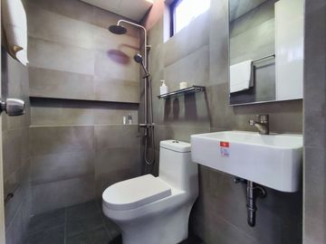 7M- 2 Storey Townhouse w/ 3 Bedrooms & Proposed Lanai- Complete MR  For Sale in Brgy. Inosluban, Lipa City, Batangas