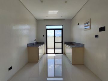 11M- 2 Storey Single Detached w/ 4 Bedrooms & Balcony For Sale in Brgy Mabini, Lipa Batangas