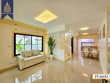 ทาวน์เฮาส์หมู่บ้านสิรารมย์บางบัวทอง