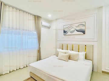 ขายบ้านเดี่ยวพูลวิลล่า รวิพร ซิตี้โฮม หนองไม้แก่น เฟอร์นิเจอร์บิ้วอินทั้งหลัง เครื่องใช้ไฟฟ้าครบครัน มีสระว่ายน้ำสวย