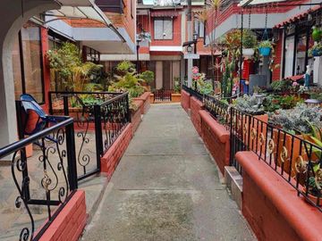 CASA TRIPLEX EN VENTA 126 Mts²    Dosquebradas , Sector Jardin Colonial