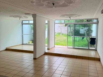 Casa en venta en La Federacha, Guadalajara – Espacios amplios, iluminación y diseño funcional