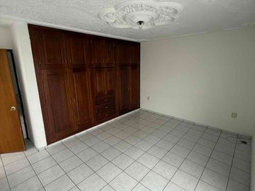 Casa en venta en La Federacha, Guadalajara – Espacios amplios, iluminación y diseño funcional
