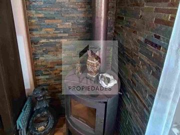 Se vende casa en Miraflores alto.