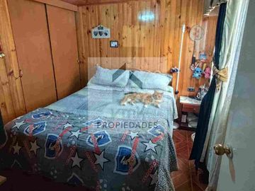 Se vende casa en Miraflores alto.