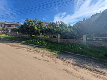 Se vende sitio, Canelillo a la entrada del Bosque