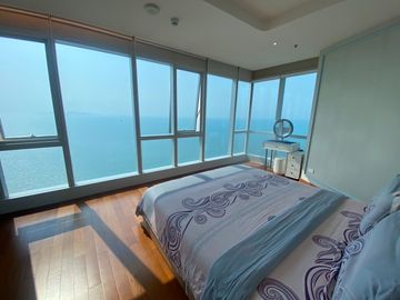 For rent condo the Palm wongamat beach front 2 Beds 99 Sq.m hight floor nice decorated (S03-1966)