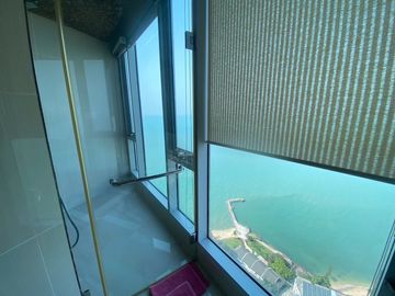 For rent condo the Palm wongamat beach front 2 Beds 99 Sq.m hight floor nice decorated (S03-1966)