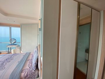 For rent condo the Palm wongamat beach front 2 Beds 99 Sq.m hight floor nice decorated (S03-1966)