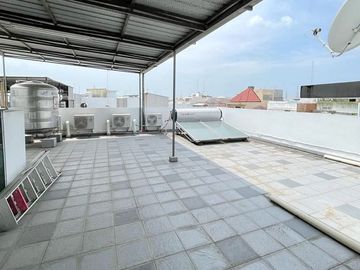 Dijual Villa Komplek Cemara Asri jalan Rajawali