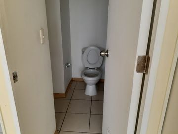 1 dormitorio con bodega