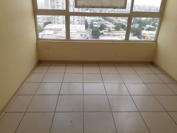 1 dormitorio con bodega