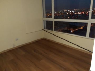 1 dormitorio con bodega