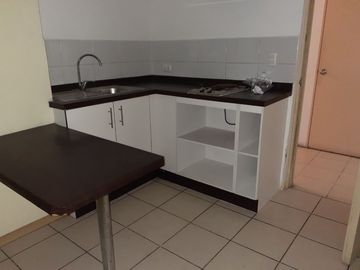 1 dormitorio con bodega