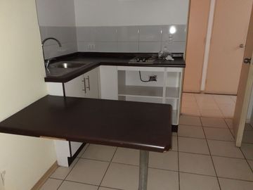 1 dormitorio con bodega