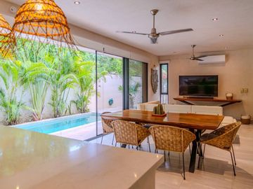 Casa independiente con gran alberca y jardín en La Veleta, Tulum