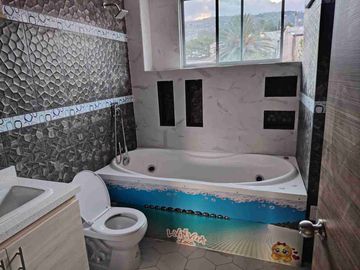 CONOCOTO, VENDO DEPARTAMENTO POR ESTRENAR 2 DORMITORIOS, CÓMODO Y ACOGEDORA, EN CONJUNTO PRIVADO.