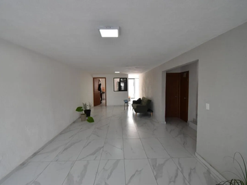 Casa en venta Calzada Independencia con uso de suelo mixto