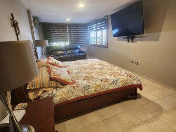 Departamento en venta, Lomas de Urdesa, Guayaquil