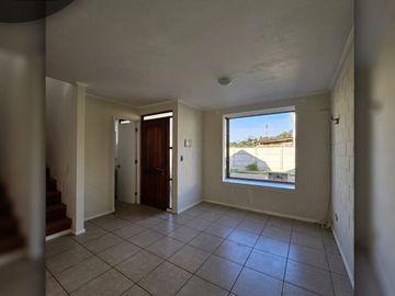 Se arrienda casa 3 dormitorios, en Condominio Doña Inés, Limache viejo