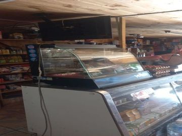 Casa Con Local Comercial en Pichilemu