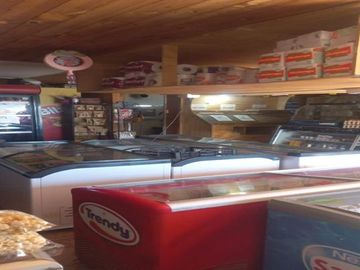 Casa Con Local Comercial en Pichilemu
