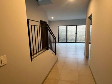Aria Boscaje | Casa Modelo Madrigal con 3 recámaras, cocina integral, vestidor, sala de TV y jardín